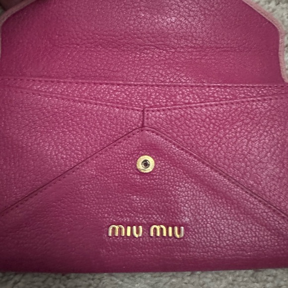 Preloved Authentic Miu Miu Envelope Wallet - Picture 5 of 15